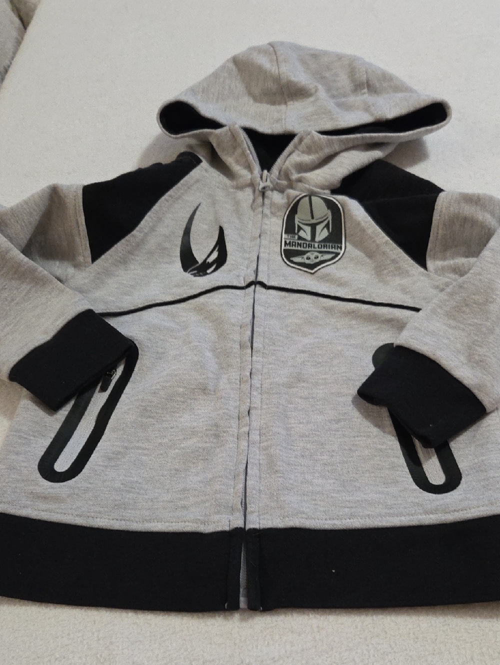 STAR WARS THE MANDALORIAN HOODIE